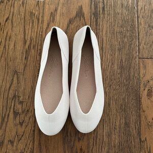 Bacia Women Flat Shoes Nude Size 6.5 NOWT